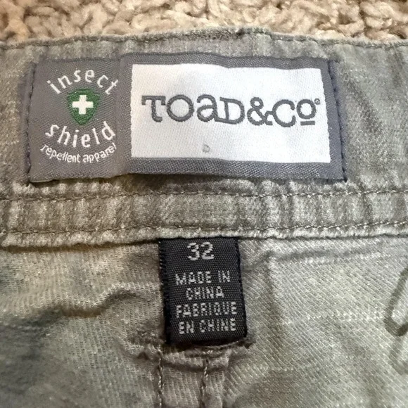 Toad&Co Pants Mens 32 Gray Insect Shield Repellent Chino Outdoor Hiking - Picture 2 of 8